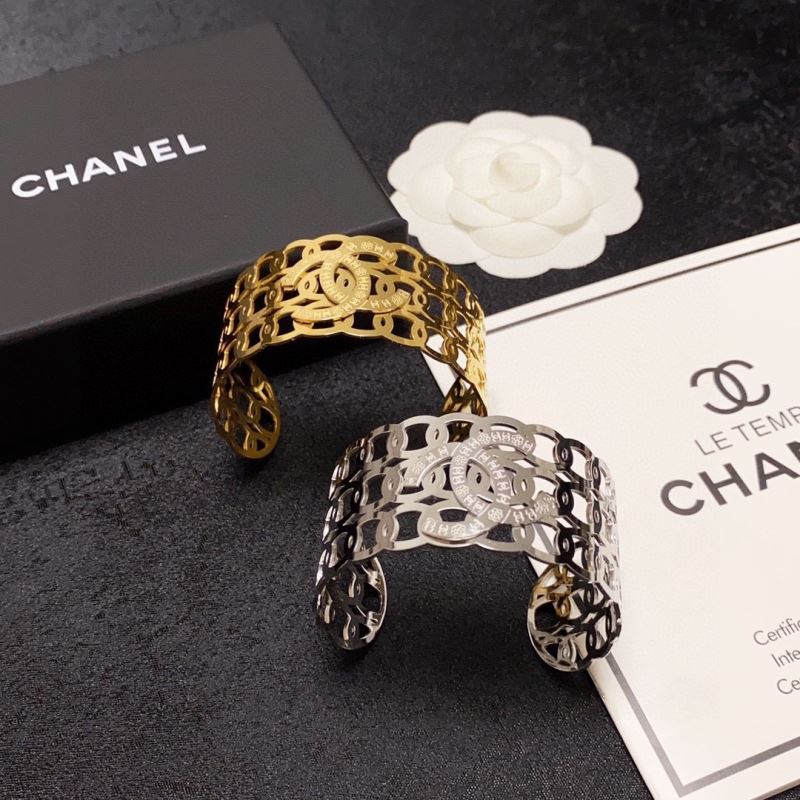 Ch**el bracelets